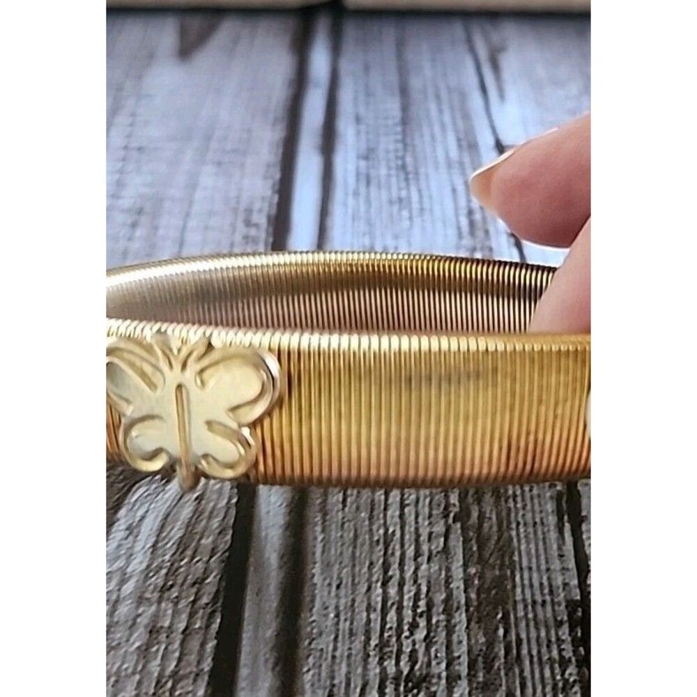 Vintage Gold Tone Stretch Bracelets 2 Count - Picture 8 of 10